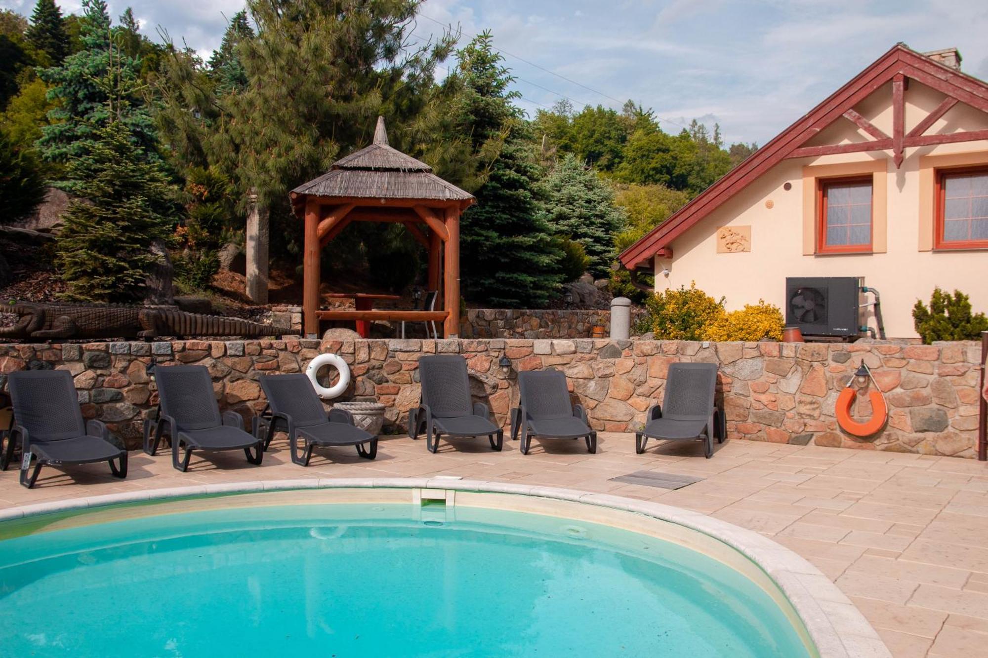 Zámeček Kaliště Hotel 3*
