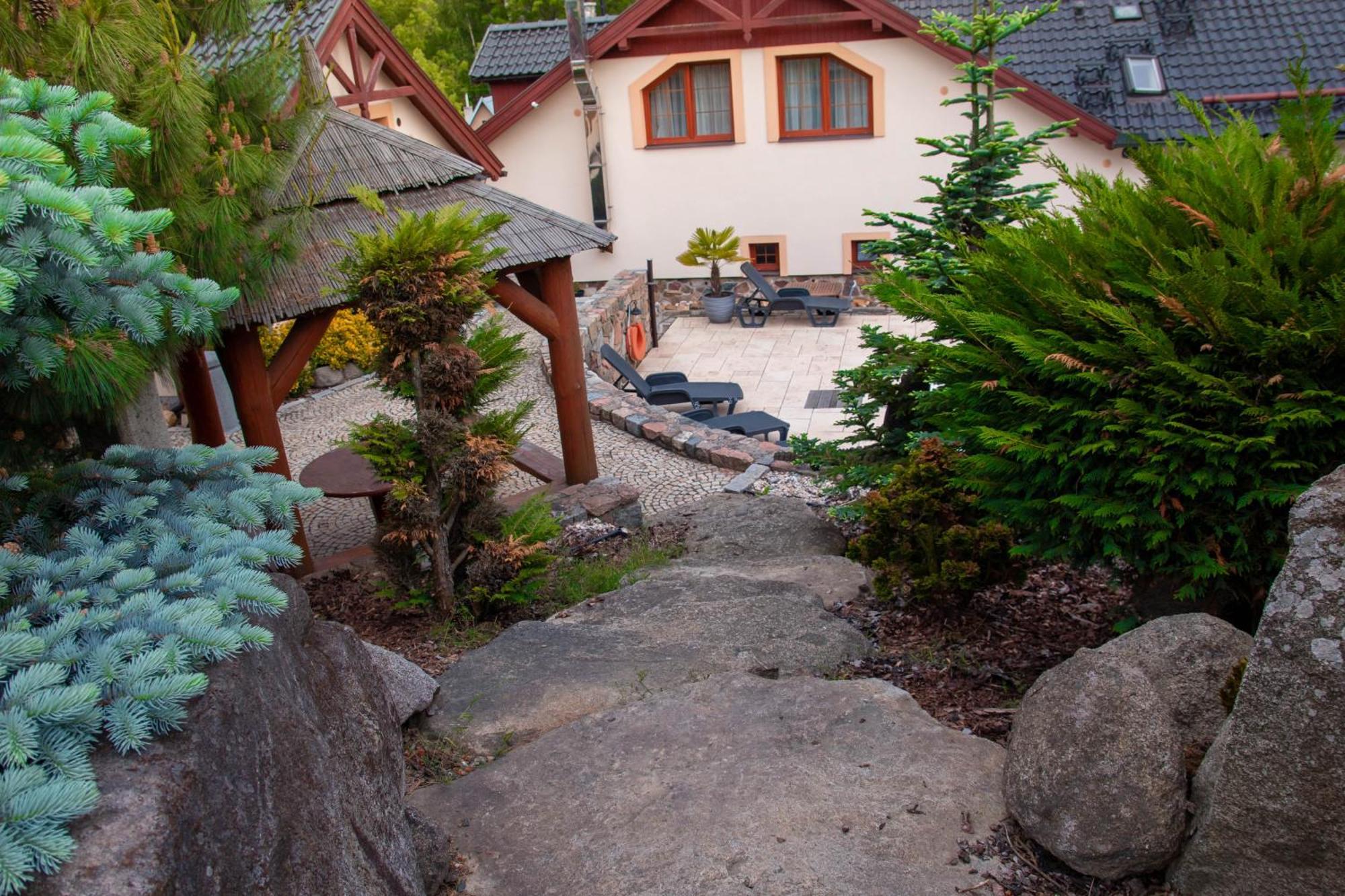 Zámeček Kaliště Hotel Poddubí