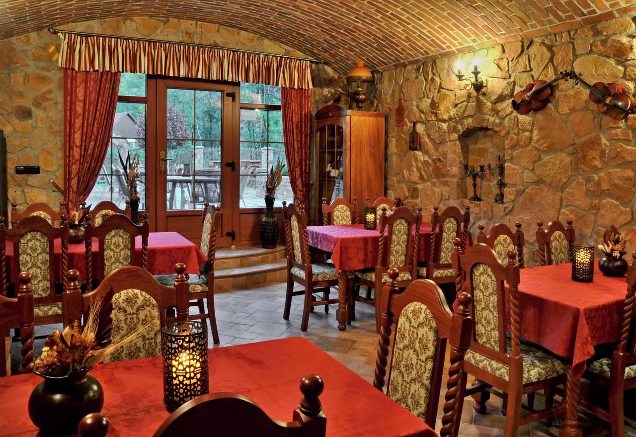 Hotel Zámeček Kaliště Poddubí